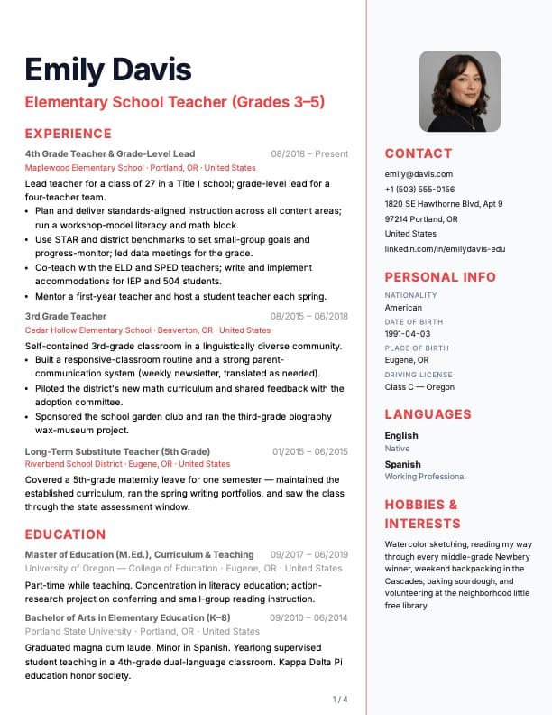 Right Sidebar Light example — Emily Davis, Elementary Teacher